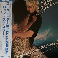 ROD STEWART-BLONDES HAVE MORE FUN,LP,made in Japan , снимка 1 - Грамофонни плочи - 39250448