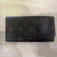 Дамски портфейл на louis vuitton !, снимка 1 - Портфейли, портмонета - 38202114