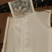 Промоция за 8-ми март 12 лв.Блуза от нежна коприна с дантела на рамото, снимка 3 - Корсети, бюстиета, топове - 44613374