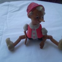 Колекционерска Стара бакелитена детска играчка Пинокио      Буратинодоста запазена за годините си, снимка 1 - Колекции - 37516733