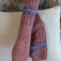 Ръчно плетени дамски чорапи от вълна размер 37, снимка 2 - Дамски чорапи - 42253625