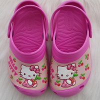 Детски крокс Hello Kitty №28, снимка 7 - Детски сандали и чехли - 39379316