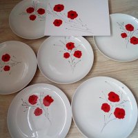 6 броя ръчно рисувани чинии"Макове" и картина "МАКОВЕ" комплект за общо 50лв, снимка 1 - Декорация за дома - 35389343