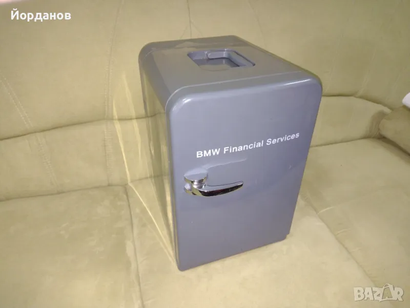 мини преносим хладилник рекламен BMW за ремонт 12/220v., снимка 1