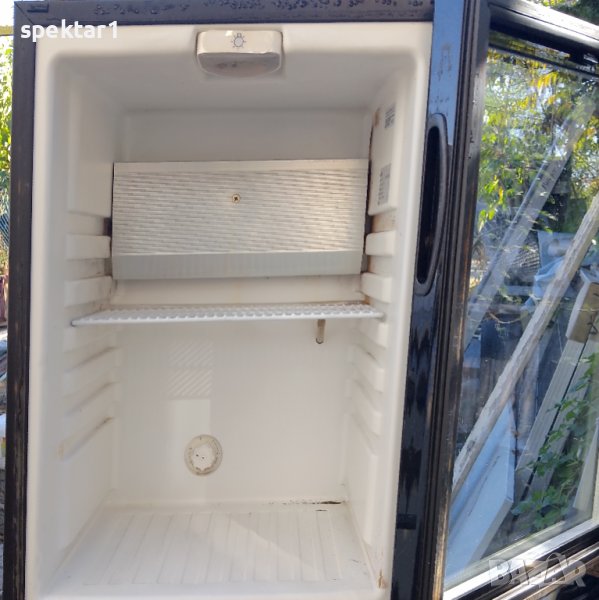 Малка хладилна витрина 56*46*40 см , снимка 1