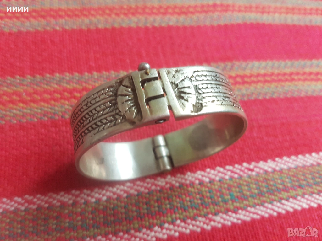 Сребърна гривна възрожденска , снимка 1