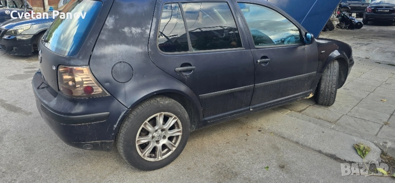 Golf 4 1.6 SR на части, снимка 1