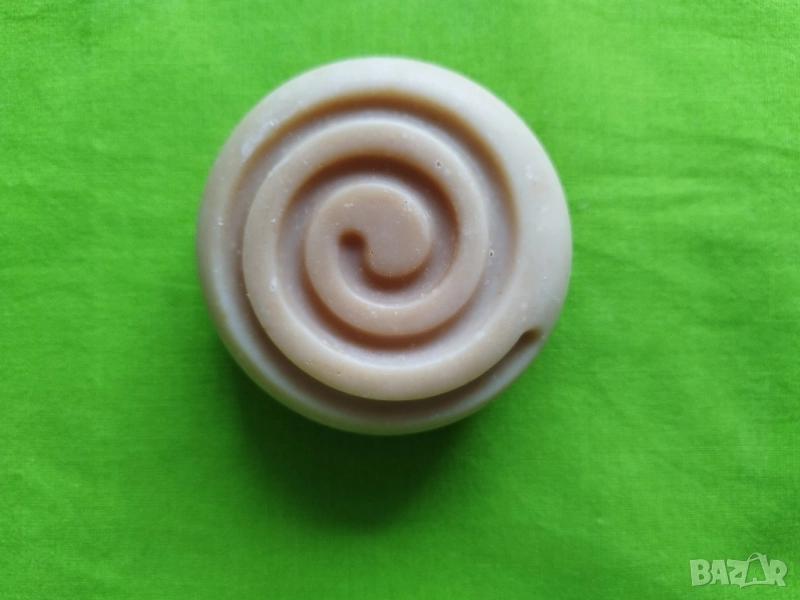 Натурален сапун "Мед и козе мляко", снимка 1