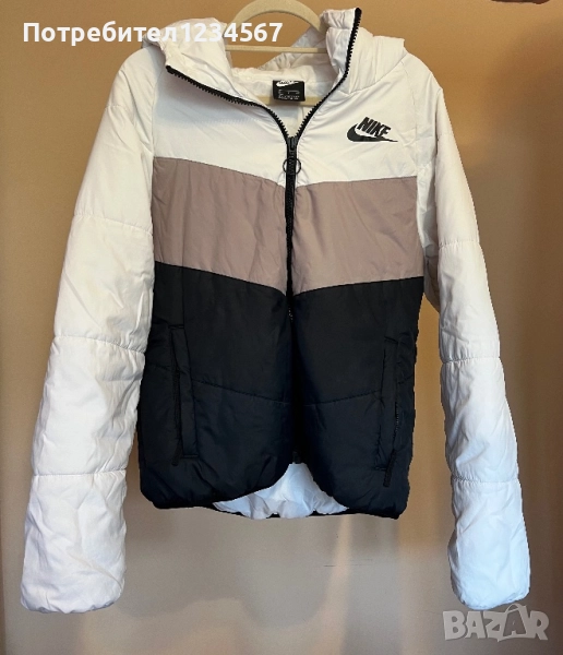 Ново оригинално яке NIKE, снимка 1