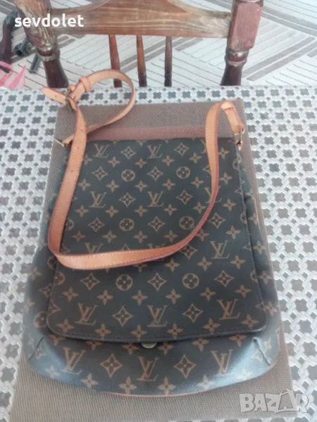 Дамска чанта Louis Vuitton, снимка 1