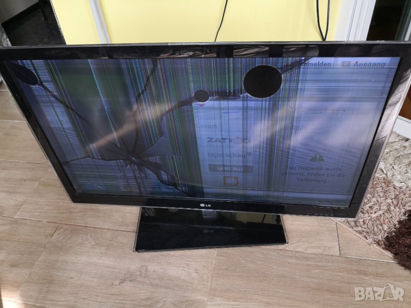  LG 42LW659S -счупен екран, снимка 1