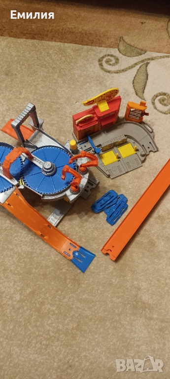 Писти Хот Уилс и елементи за свързване , снимка 1