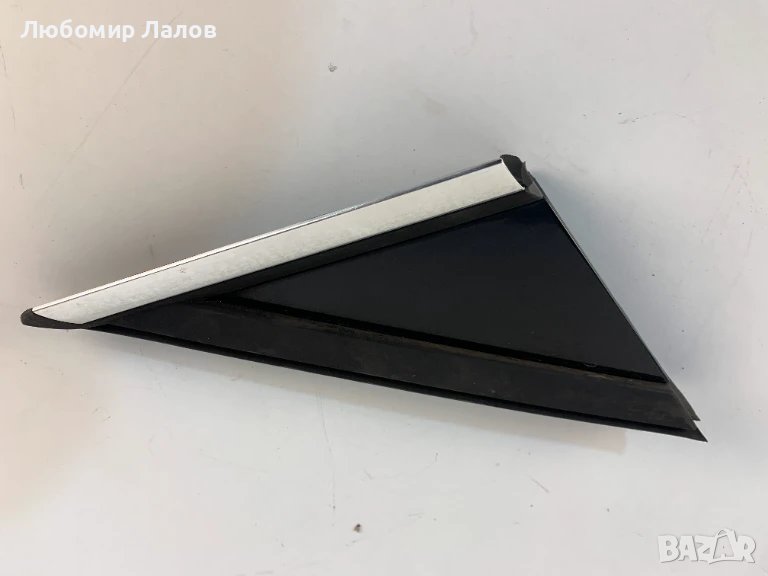 Предно ляво декоративно стъкло мъртва зона Peugeot 5008 (09-17) Пластмаса над ляв калник 96859482, снимка 1