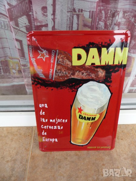 Метална табела бира Damm испанска бира червена европа студена, снимка 1