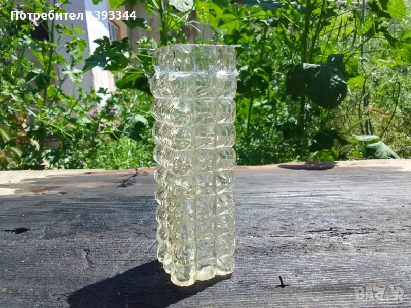 Стъклена ваза, снимка 1