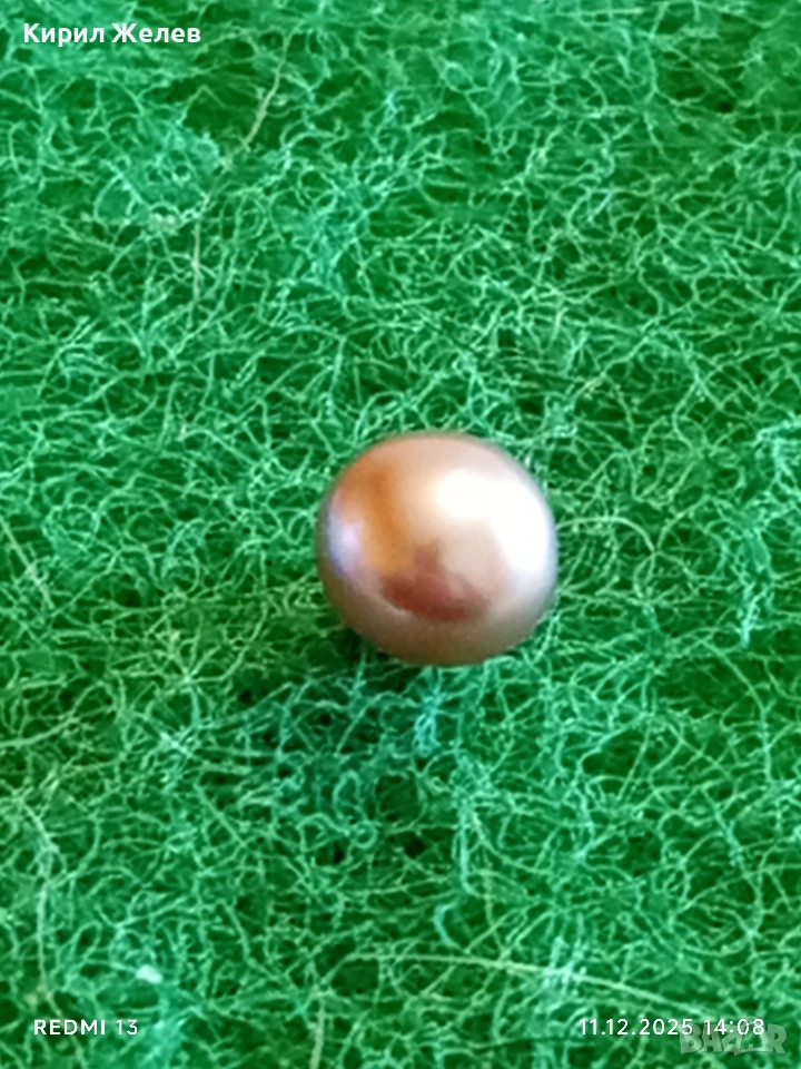 Класическа сребърна обеца на винт с култивирана перла в лилав цвят 26348, снимка 1