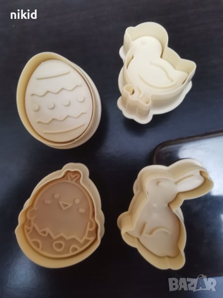 4 бр Пиле яйце заек Великденски пластмасови форми резци с бутало за сладки тесто фондан форма резец, снимка 1