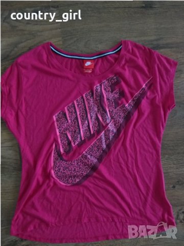 Nike - страхотна дамска тениска КАТО НОВА, снимка 4 - Тениски - 29947489