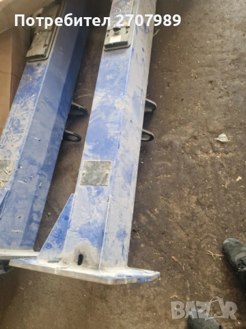 ПРОДАВАМ ДВУКОЛОНЕН ПОДЕМНИК 3 Т, снимка 2 - Индустриална техника - 54225264