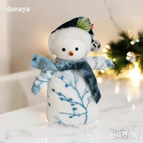 5393 Коледна декорация Плюшен Снежко със звънче, 20x11cm, снимка 2 - Декорация за дома - 47798729