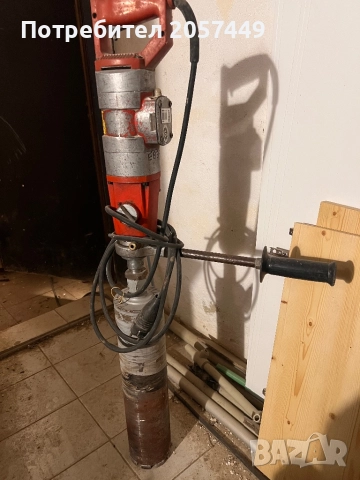 Машина за ядково пробиване Hilti