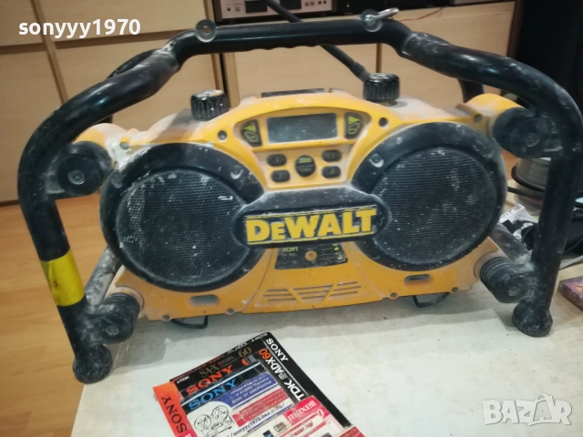 СТРОИТЕЛНО РАДИО DEWALT-220В 2209251133