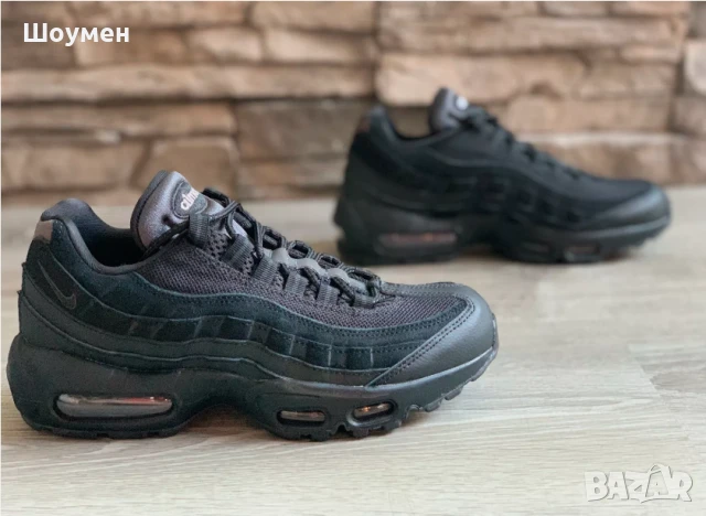 Nike Air Max 95 Essential Triple Black  номер 40 ,5-41 оригинални маратонки  , снимка 2 - Маратонки - 50450817