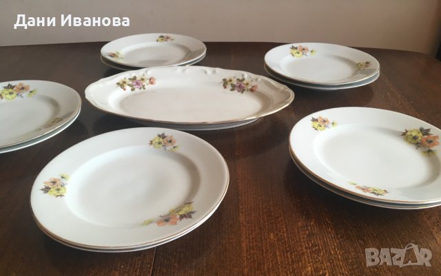 Сервиз 11 порцеланови чинии - 10 за основно ястие и една голяма елипса, снимка 4 - Чинии - 40377253