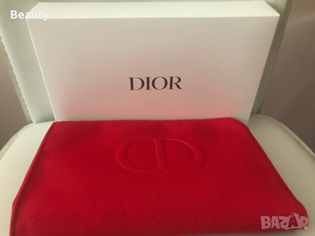 Несисер на Dior , снимка 2 - Портфейли, портмонета - 35077034