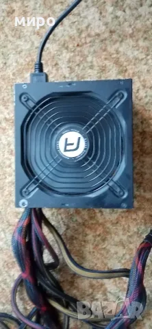 Продавам захранване antec 620 