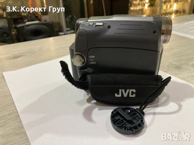JVC GR-D720 Цифровa видеокамерa, снимка 4 - Камери - 42105530