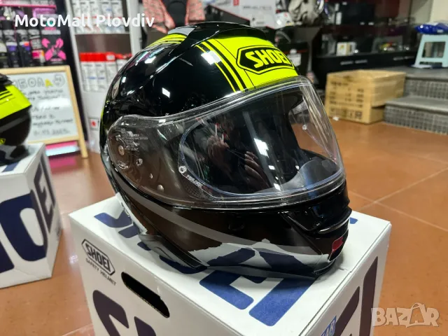 Две каски SHOEI Neotec II Separator от най-висок клас в два размера – XXL и XXS. Каските са използва, снимка 3 - Аксесоари и консумативи - 49087292