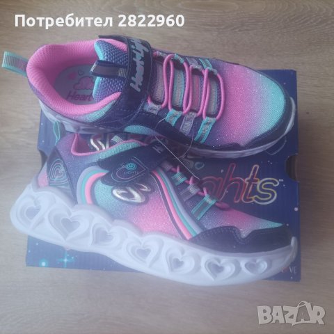 Skechers  светещ механизъм нови оригинални маратонки , снимка 2 - Детски маратонки - 42129330