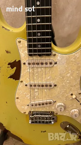 Custom Hendrix Strat-Style Relic електрическа китара – махагоново тяло, Wilkinson Tremolo, снимка 3 - Китари - 55976788
