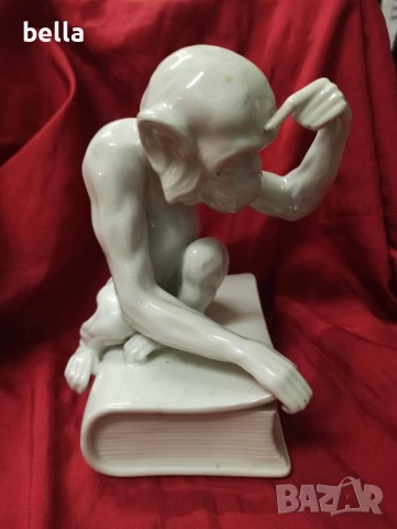 Изключително рядка порцеланова голяма пластика известна като маймуната на Дарвин, снимка 2 - Антикварни и старинни предмети - 54207020