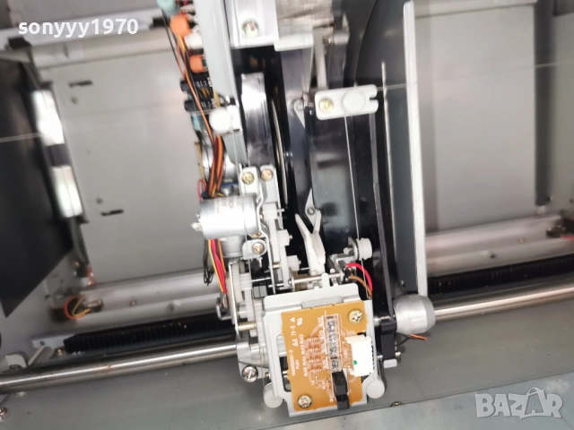 REVOX CDC 100 CD CHANGER POFESSIONAL SERIES-PRODUCED IN JAPAN-ВНОС SWISS 2801261554, снимка 17 - Ресийвъри, усилватели, смесителни пултове - 53259133