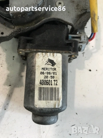 Стъклоповдигач за задна лява врата за Nissan Almera Tino 2.2 Di (2003) 400601T2, снимка 2 - Части - 54329151