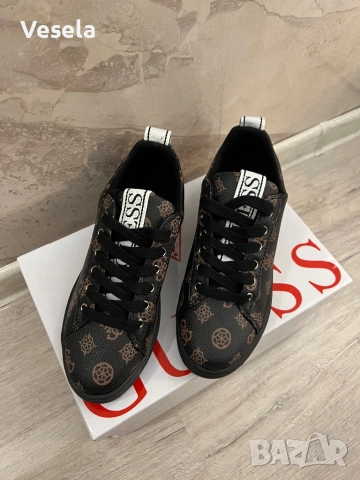 Сникърси Guess, снимка 4 - Маратонки - 52356443