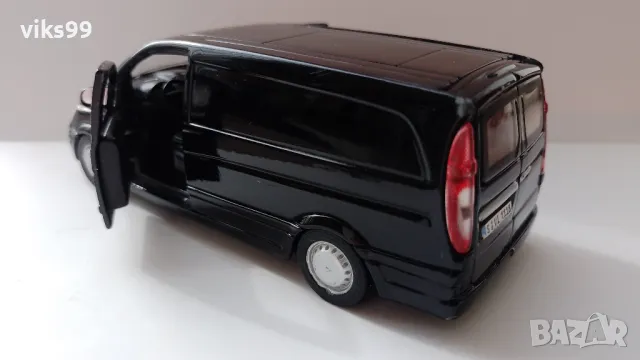 Bburago - Mercedes-Benz Vito - Мащаб 1:32 , снимка 3 - Колекции - 49209612