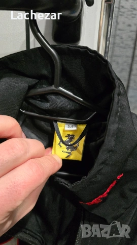 Мъжко яке Puma Ferrari размер М , снимка 3 - Якета - 53128571