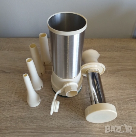 Шприц за пълнене на луканки | Ръчна пълначка за месо и кайма, снимка 10 - Аксесоари за кухня - 52280081