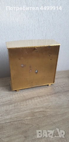 Настолен часовник JUNGHANS Електроник, снимка 11 - Антикварни и старинни предмети - 54008271