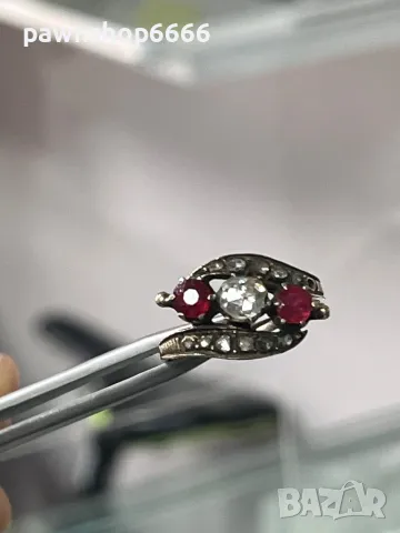 💎 Великолепен античен златен пръстен „Трилогия“ с диаманти и рубини (19-ти век) 💎, снимка 13 - Пръстени - 49260692