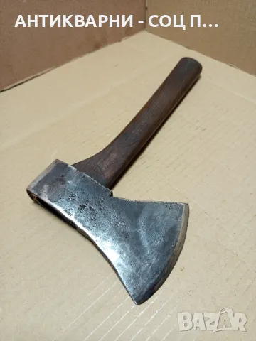 Стара Брадва Топор С Дръжка.