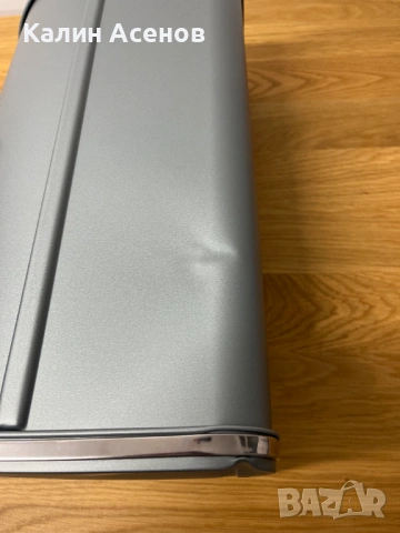 Brabantia Roll Top, Кутия за хляб (транспортен дефект), снимка 3 - Кутии за храна - 54343591