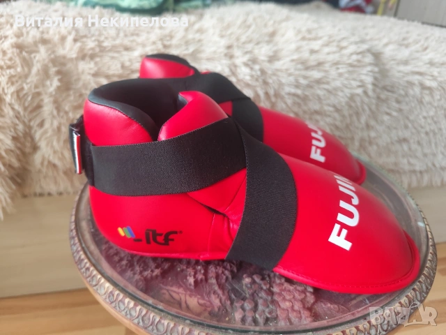 Професионални протектори за крака (фути) Fuji Mae ITF, размер М, снимка 3 - Спортни дрехи, екипи - 54191481