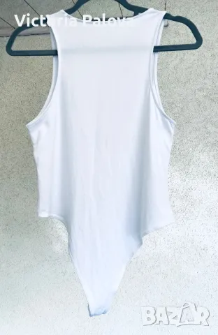 Бяло боди/потник, снимка 2 - Корсети, бюстиета, топове - 47316806