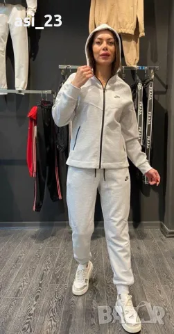 нов екип nike tech fleece , снимка 2 - Спортни екипи - 15510493