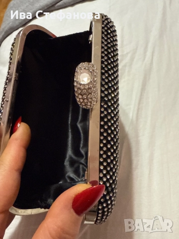 Нова парти коктейлна официална малка бална чанта сиви блестящи камъни с пръстен , снимка 5 - Чанти - 52516662