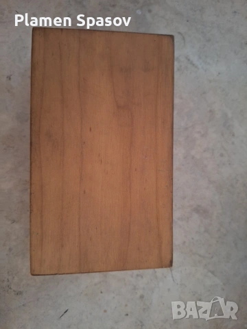 Дървена кутия 